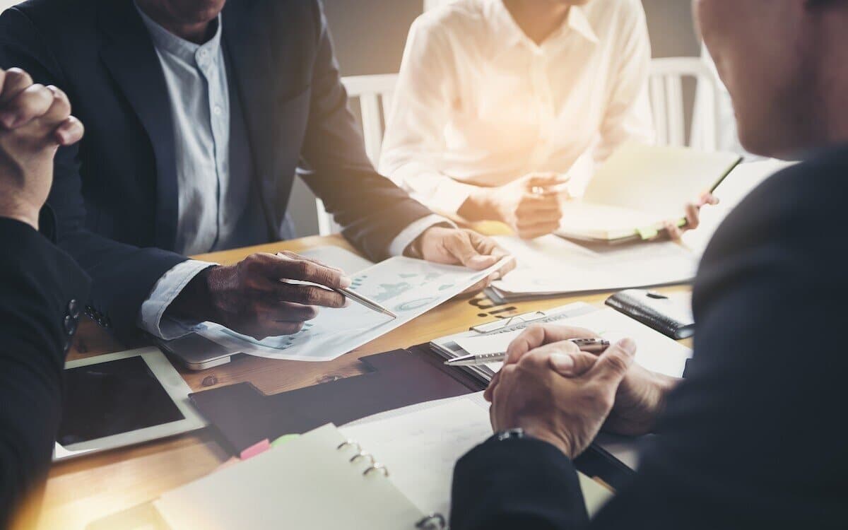 Cash Flow Analysis for Business Leaders: Metrics that Matter to Investors