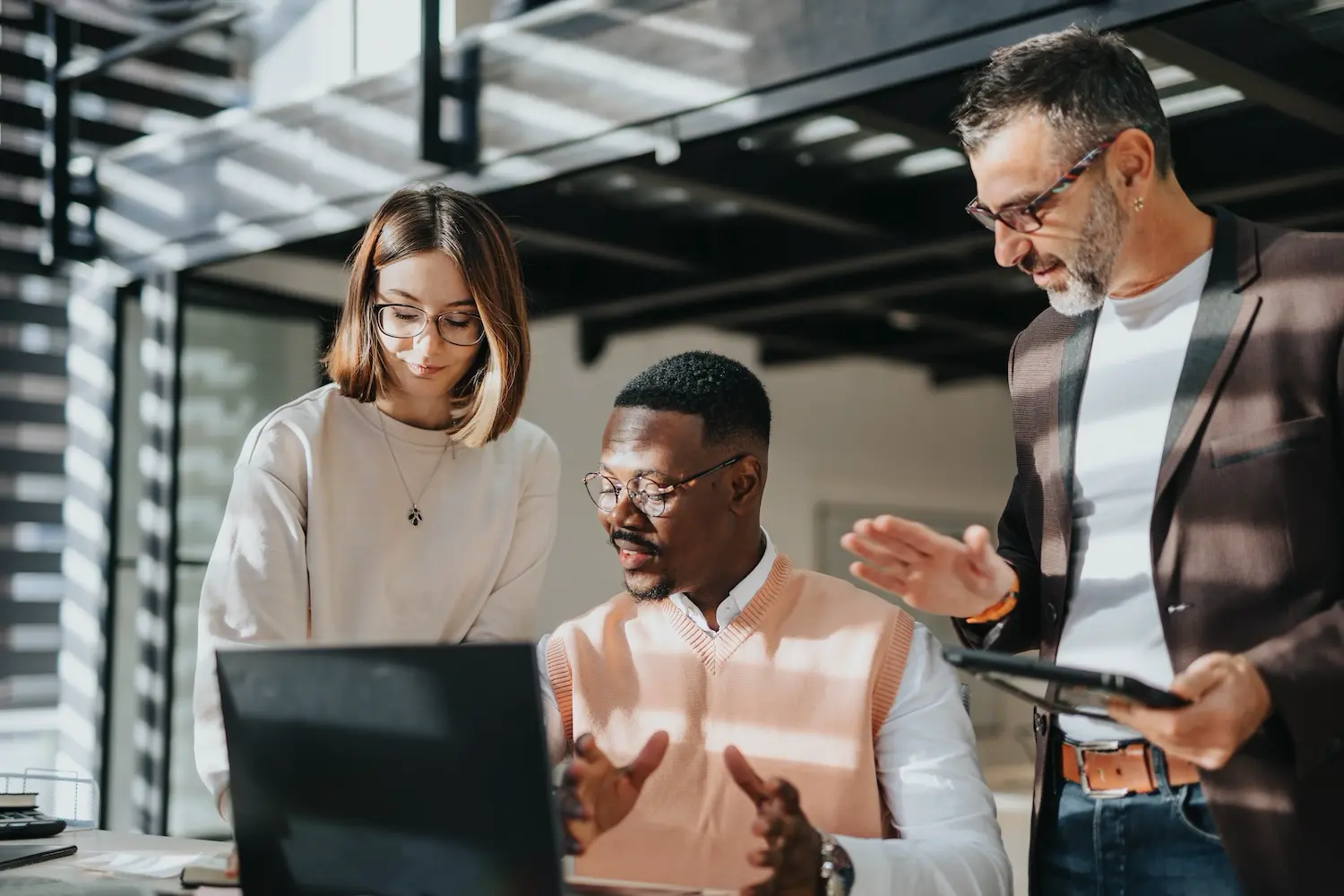 Big Gains for Small Business: How to Unlock Market Expansion 1 Team of business leaders discuss their market expansion strategy